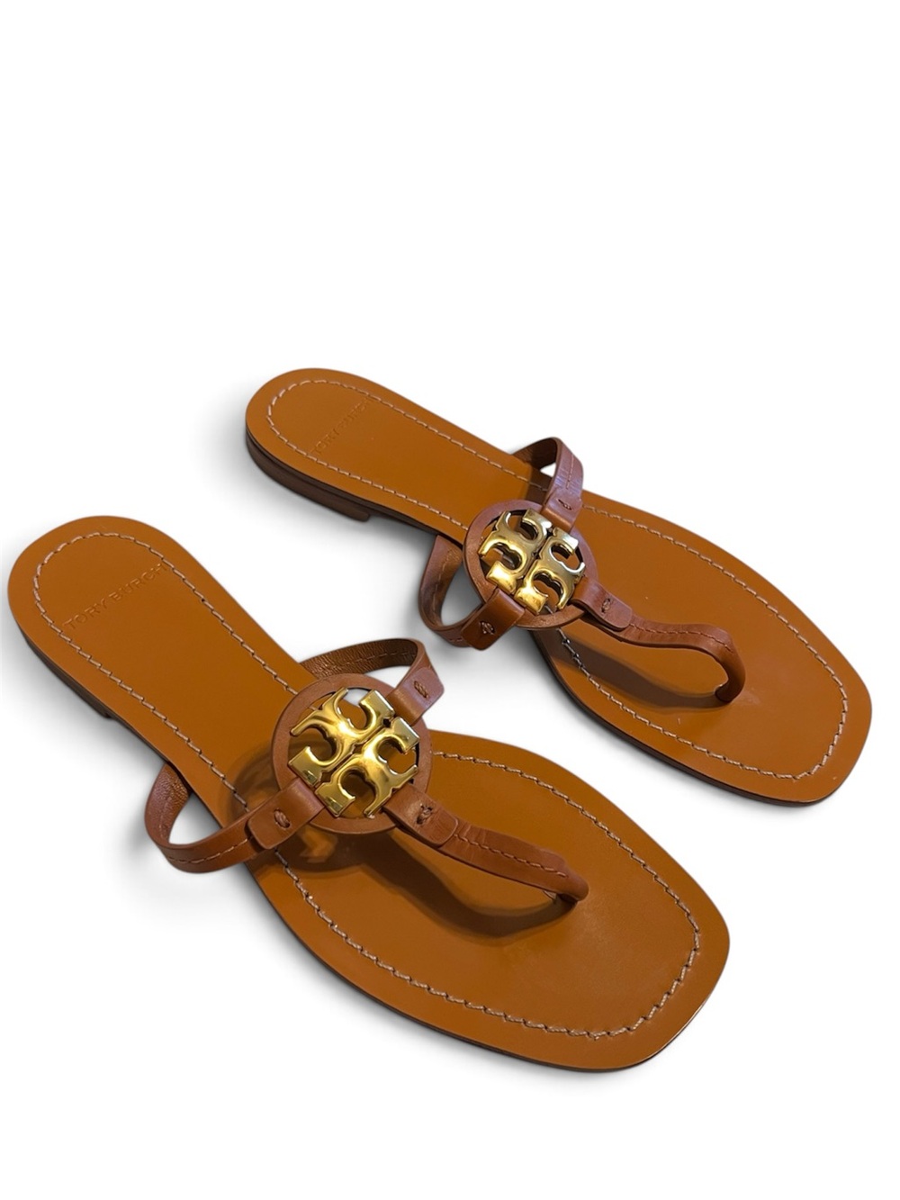 Tory Burch Miller Leather Thong Sandal in Brown with Gold Logo - Picture 3 of 5